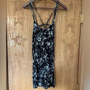 American Eagle, soft and sexy floral romper with pockets, cinch waist